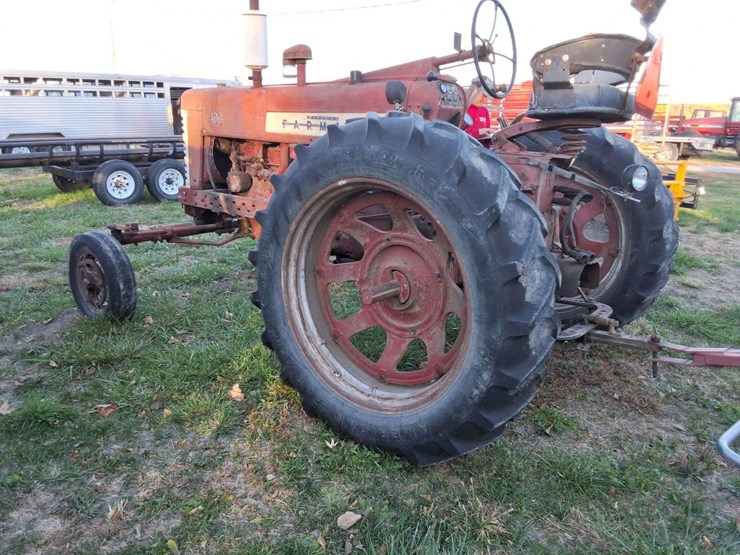 farmall-400-gas-wide-front-13.6-38,-runs,-single-remote,-gas,-with-torque-s/n--36892-image-7