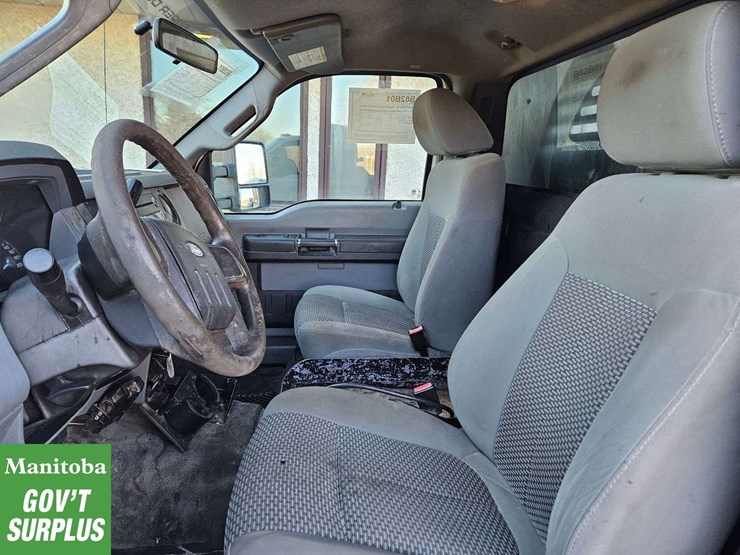 2011-ford-f350-image-26