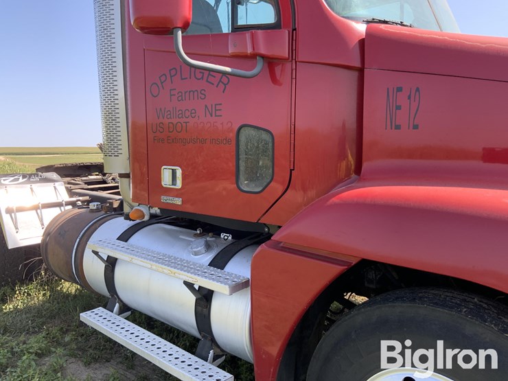 2007-freightliner-cst120-century-class-s/t-t/a-day-cab-truck-tractor-image-17