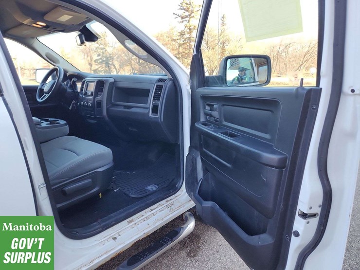 2013-dodge-1500-image-13