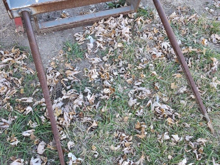 loader-2-prong-bale-forks-image-1