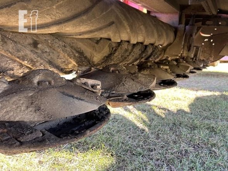 2014-new-holland-h7460-image-15