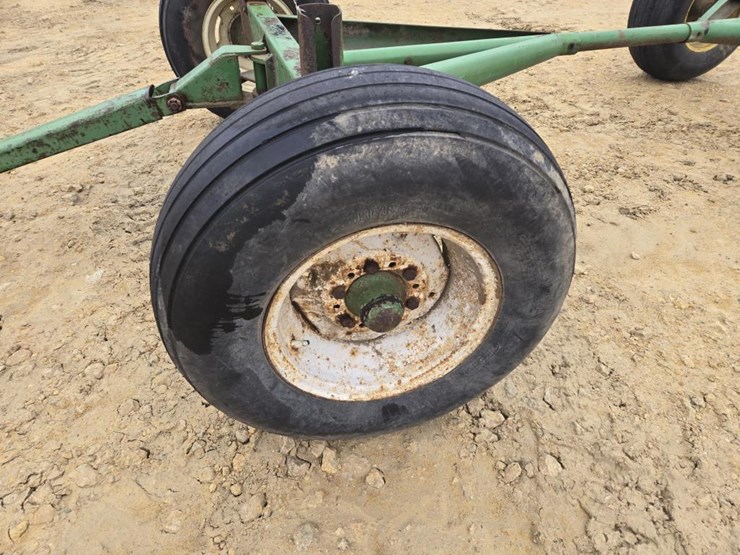 john-deere-1065-image-3