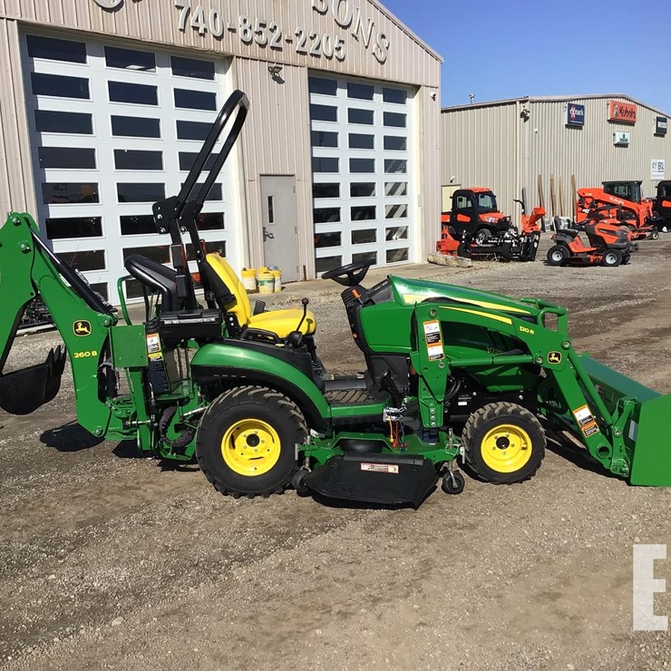 2018 JOHN DEERE 1025R