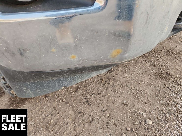 2015-chevrolet-silverado-2500hd-image-32