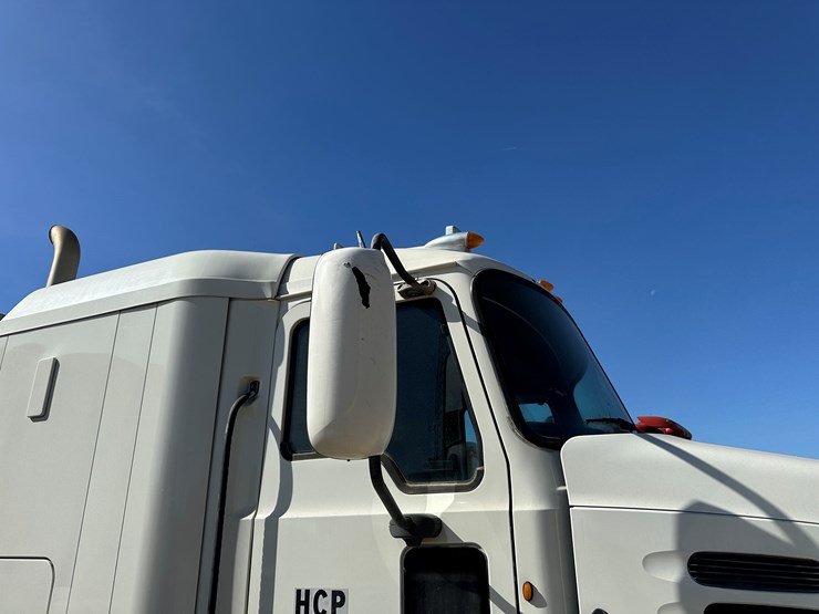 #33704-•-2011-mack-cxu-t/a-sleeper-truck-tractor-1m1aw09y8bm013165-image-42