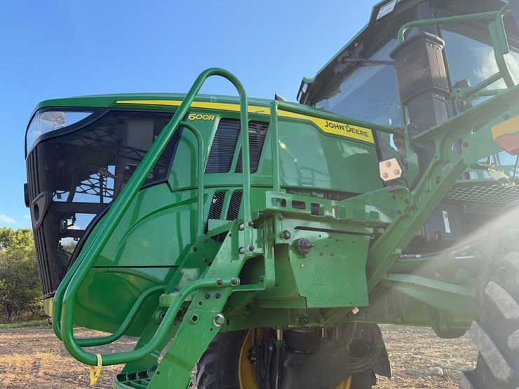john-deere-600r-image-12