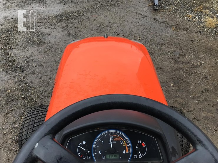 2022-kubota-bx2380-image-10