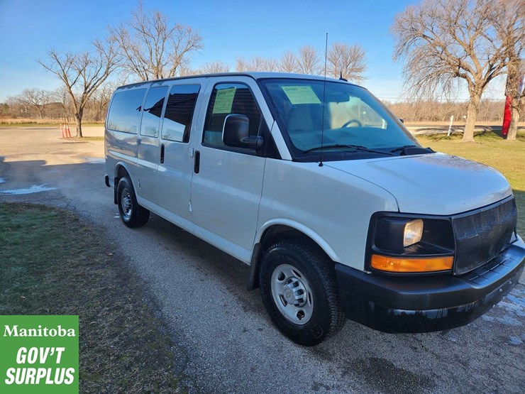 2012-chevrolet-express-2500-image-4