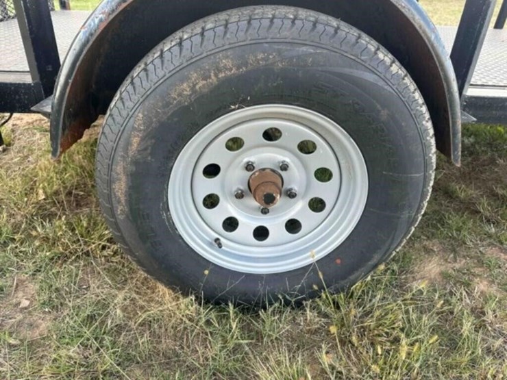 bumper-pull-utility-trailer-image-14