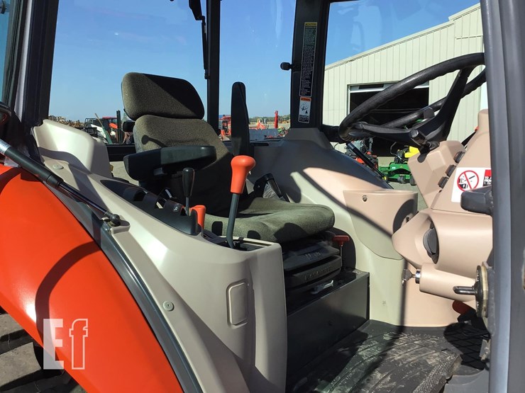 2015-kubota-m7060-image-11