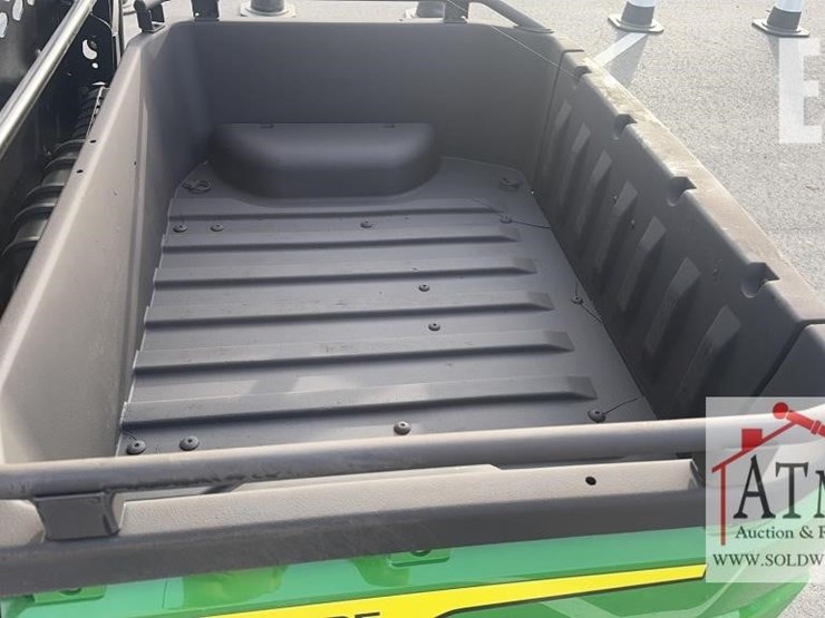 john-deere-gator-xuv-550-s4-image-9