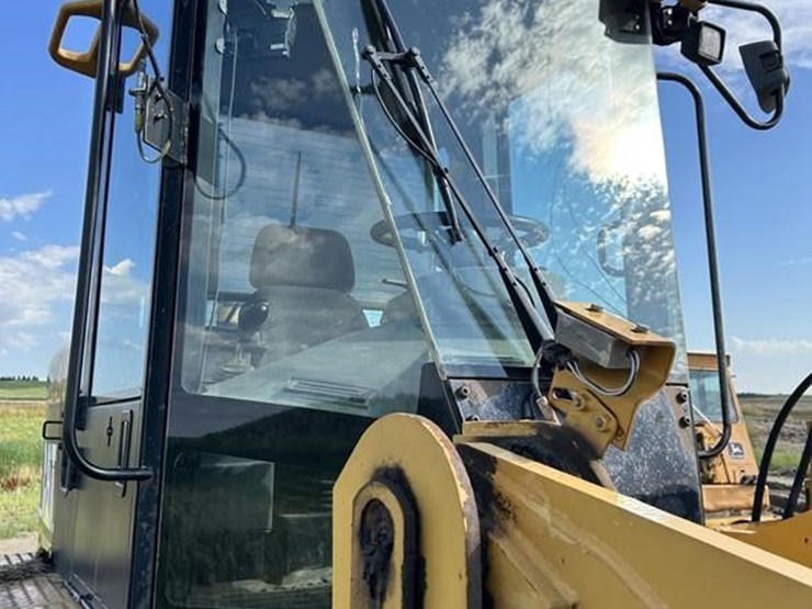 2004-caterpillar-928g-image-17