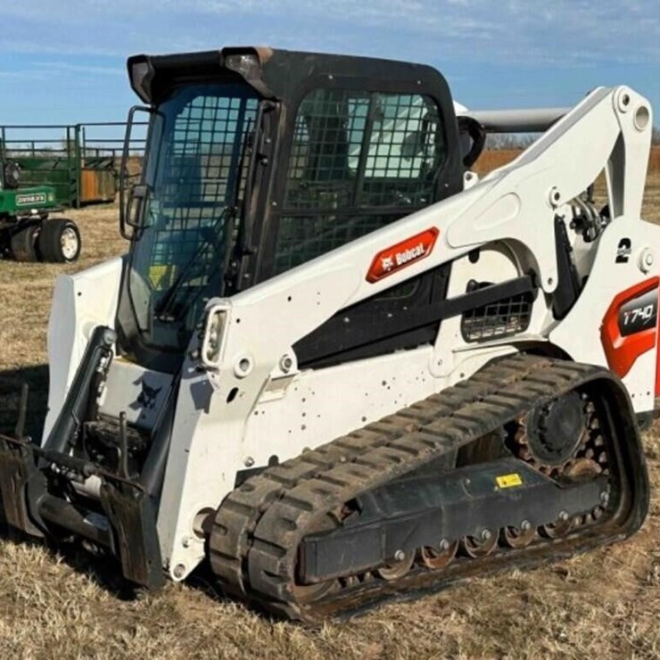 2024 BOBCAT T740