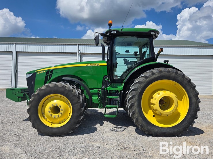 2011-john-deere-8360r-image-8