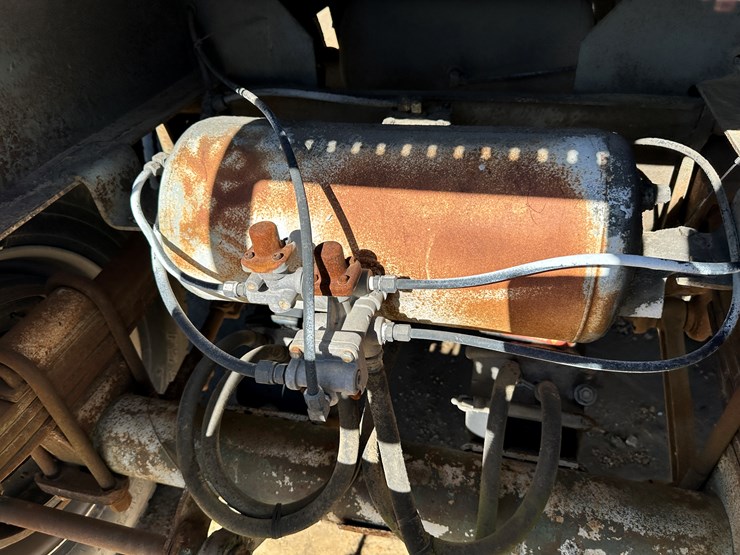 1986-fruehauf-tanker-image-13