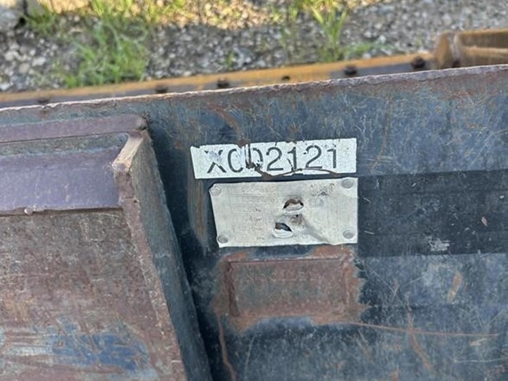 2019-caterpillar-262d3-image-31