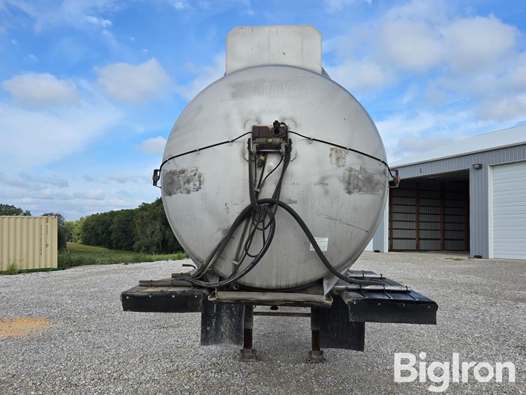 1969-j&l-3500-gal-t/a-ss-tanker-trailer-image-2