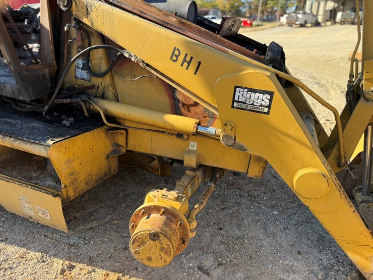 caterpillar-420d-image-67