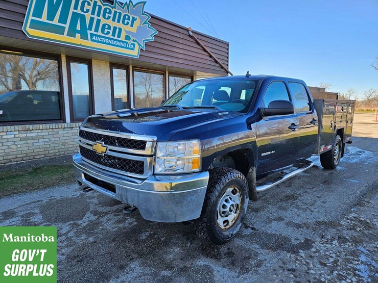 2012-chevrolet-silverado-2500hd-image-1