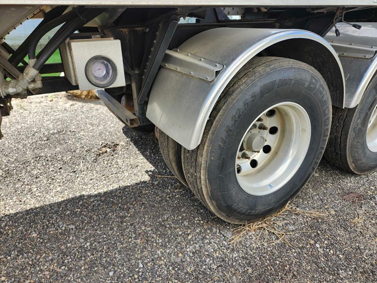 2023-prestige-hopper-bottom-trailer-image-6