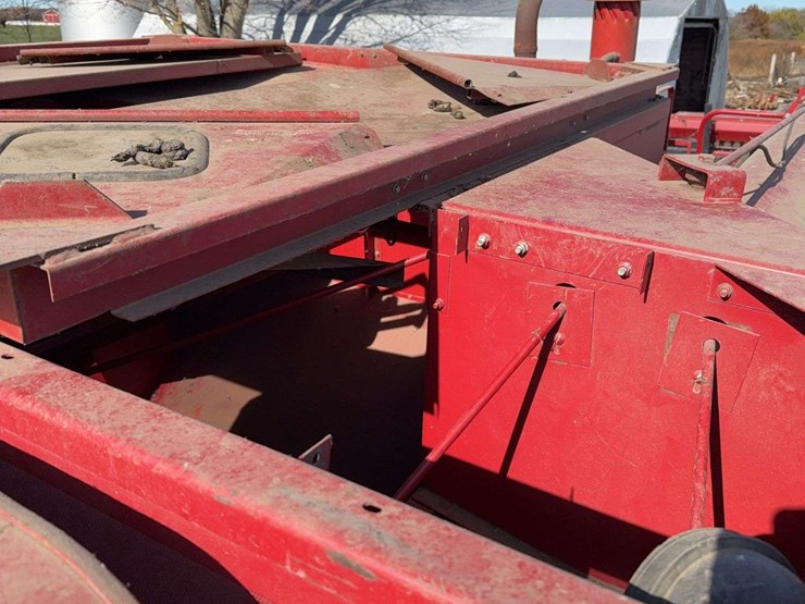 1994-case-ih-1688-image-13