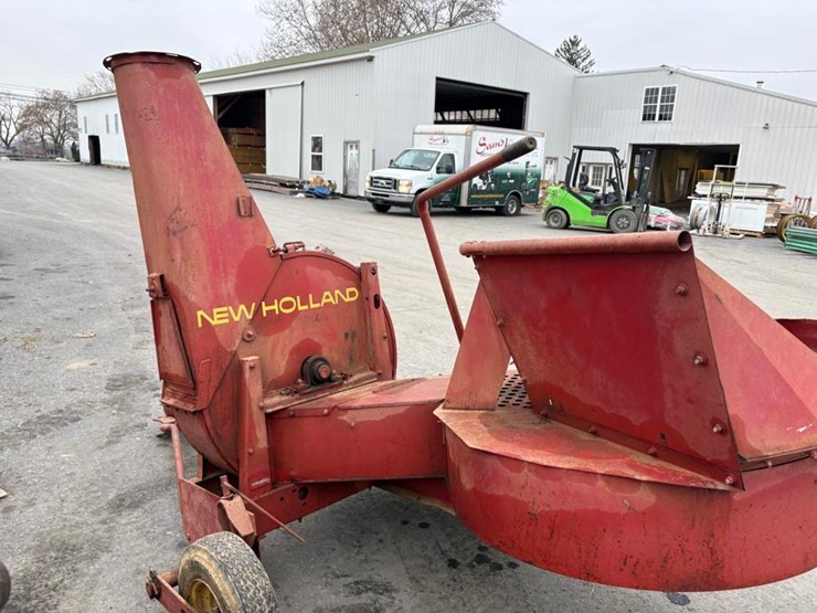 new-holland-30-image-4