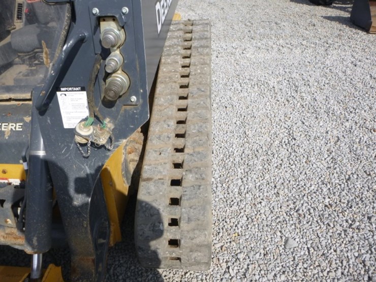 23-deere-325g-image-34