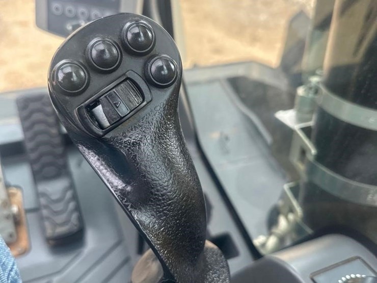 2017-caterpillar-m316f-image-36