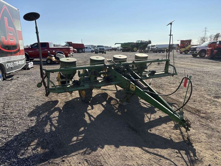 john-deere-1240-image-5