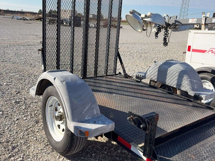 2014-2''-ball-pull-type-trailer,-single-axle-with-ramps,-3500lb-axles-image-3