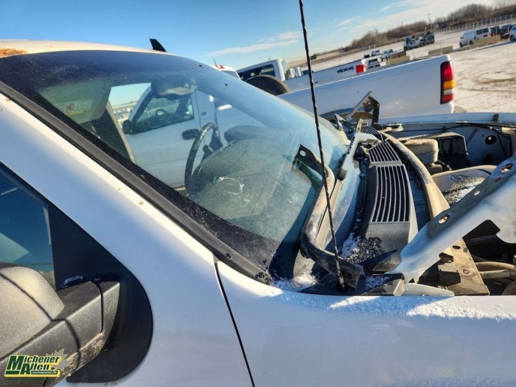 2008-chevrolet-silverado-2500hd-image-35