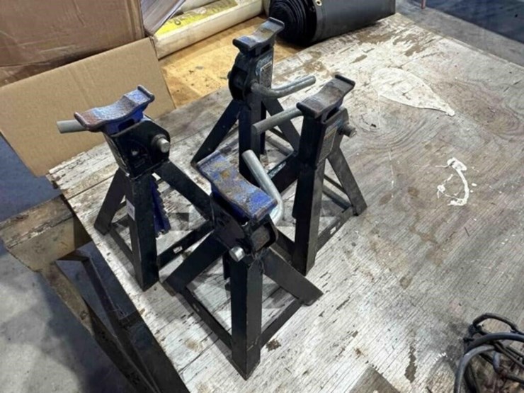 4-kobalt-jack-stands-image-2