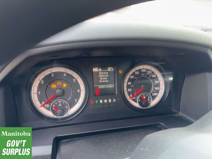 2016-dodge-1500-image-13