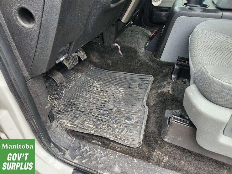 2014-ford-f150-image-31