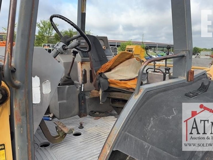 1996-ford-555d-image-20