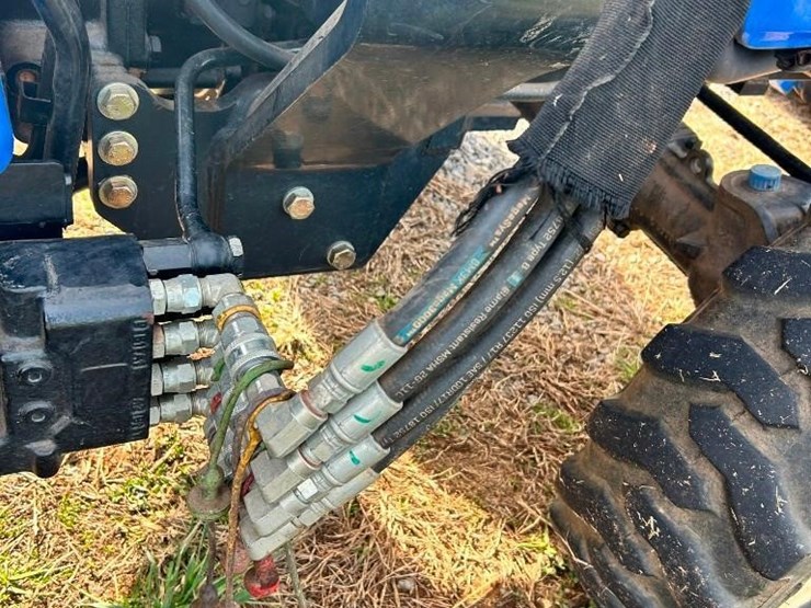 2016-new-holland-workmaster-37-image-42