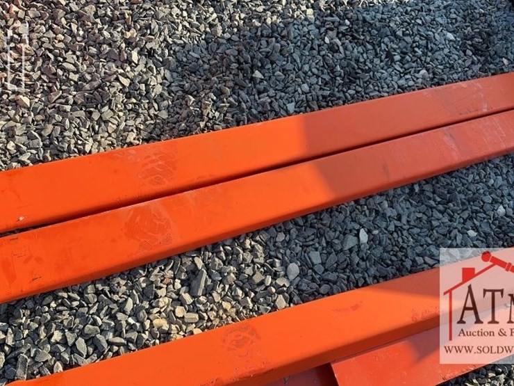 new-wig-fork-extensions-image-2