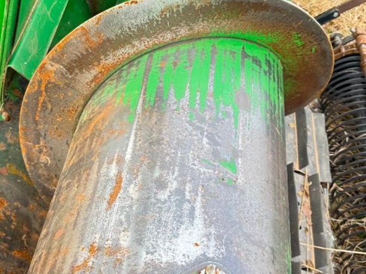 john-deere-212-image-9