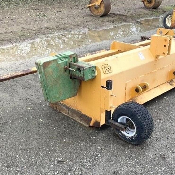 PORTERS 8' 3-Pt Push Box Scraper