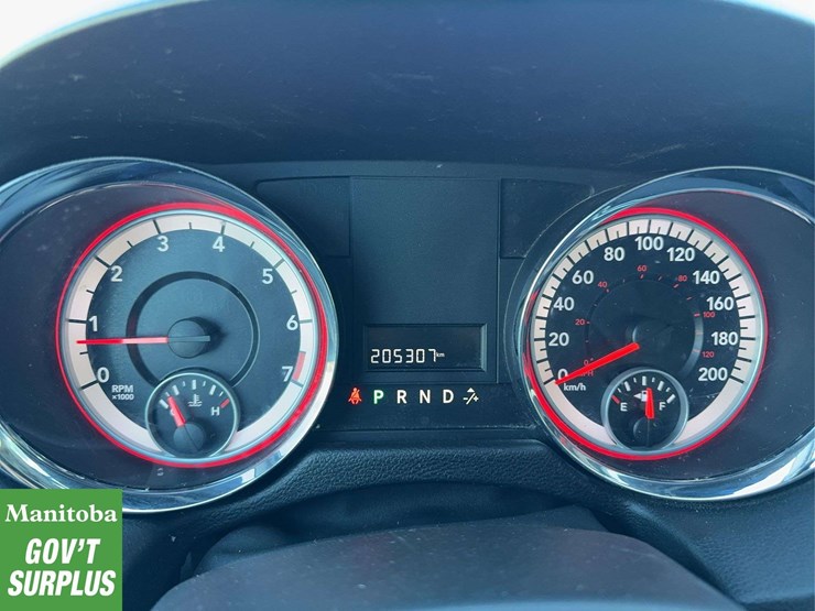 2011-dodge-grand-caravan-se-image-19