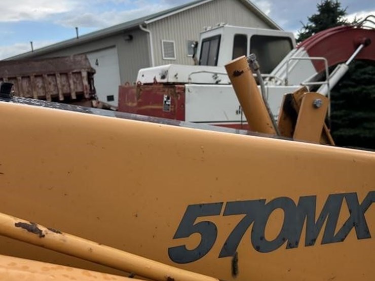 2000-case-570m-xt-image-22