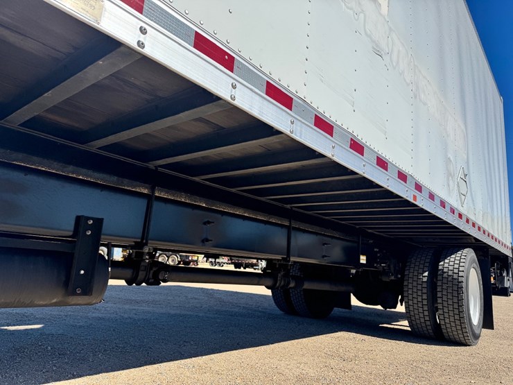 #265-•-2016-hino-338v-van-body-truck-image-25