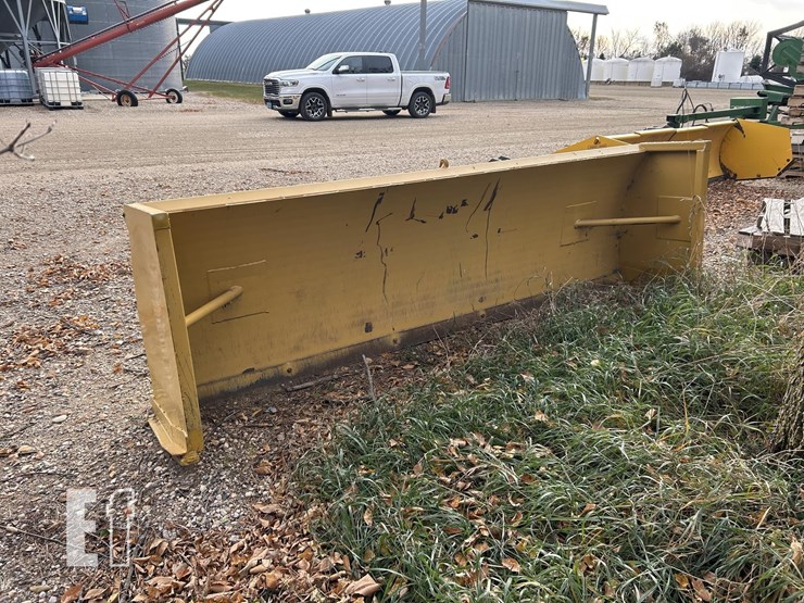 dc-wleding-10ft-snow-pusher-image-1