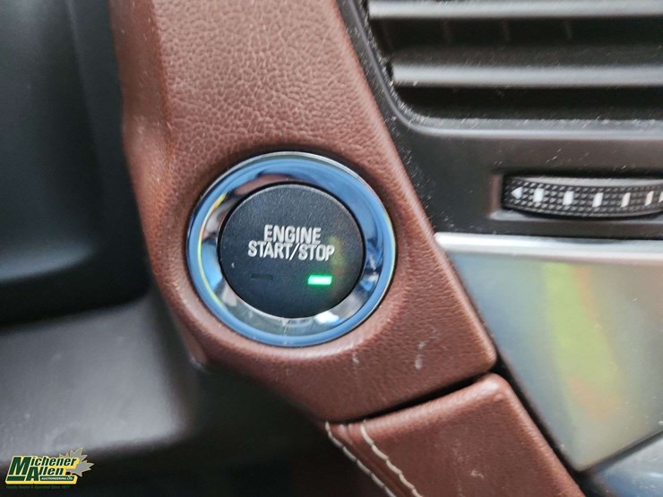 2018-chevrolet-tahoe-ltz-image-10