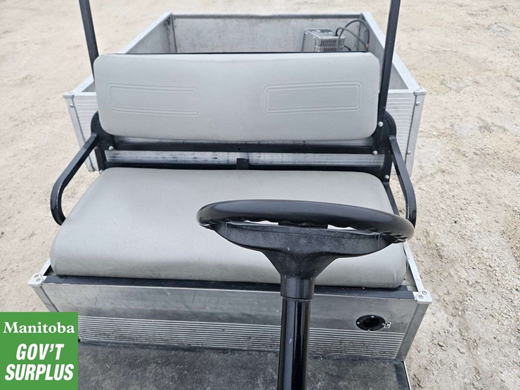 2011-club-car-turf-2-image-20