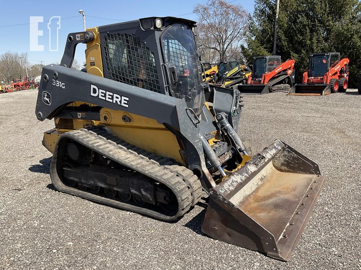 2017-deere-331g-image-7