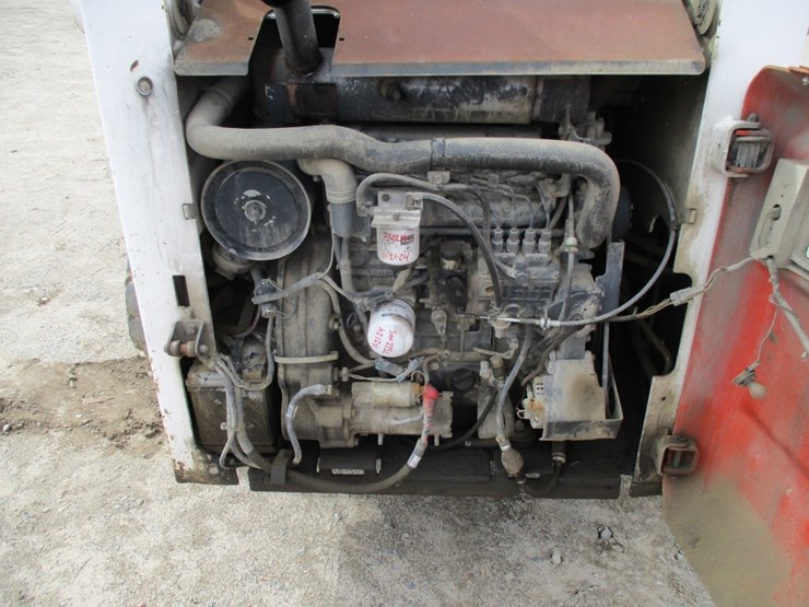 2005-bobcat-s250-image-5