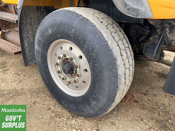 2009-international-workstar-7600-image-24