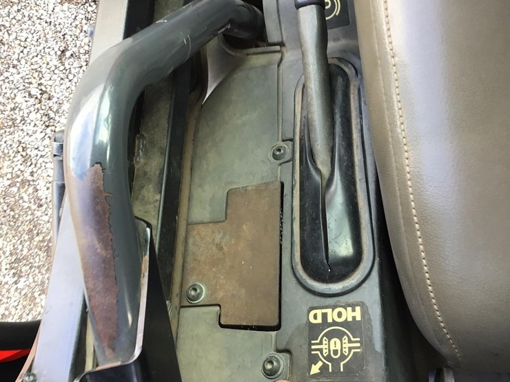 2010-kubota-rtv900g-image-17